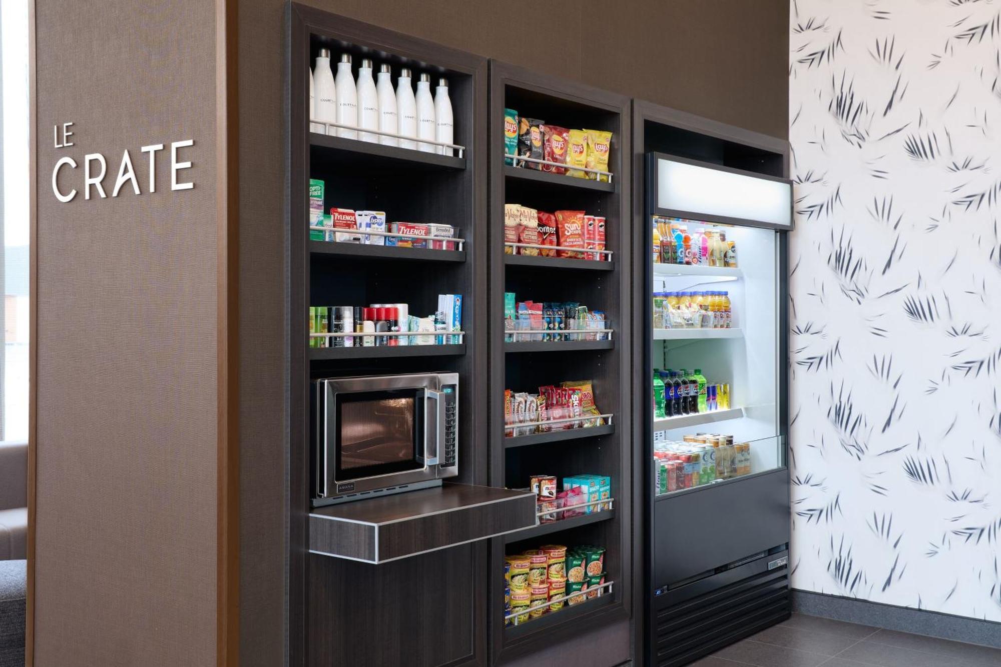 Courtyard By Marriott Montreal Laval Ξενοδοχείο Εξωτερικό φωτογραφία