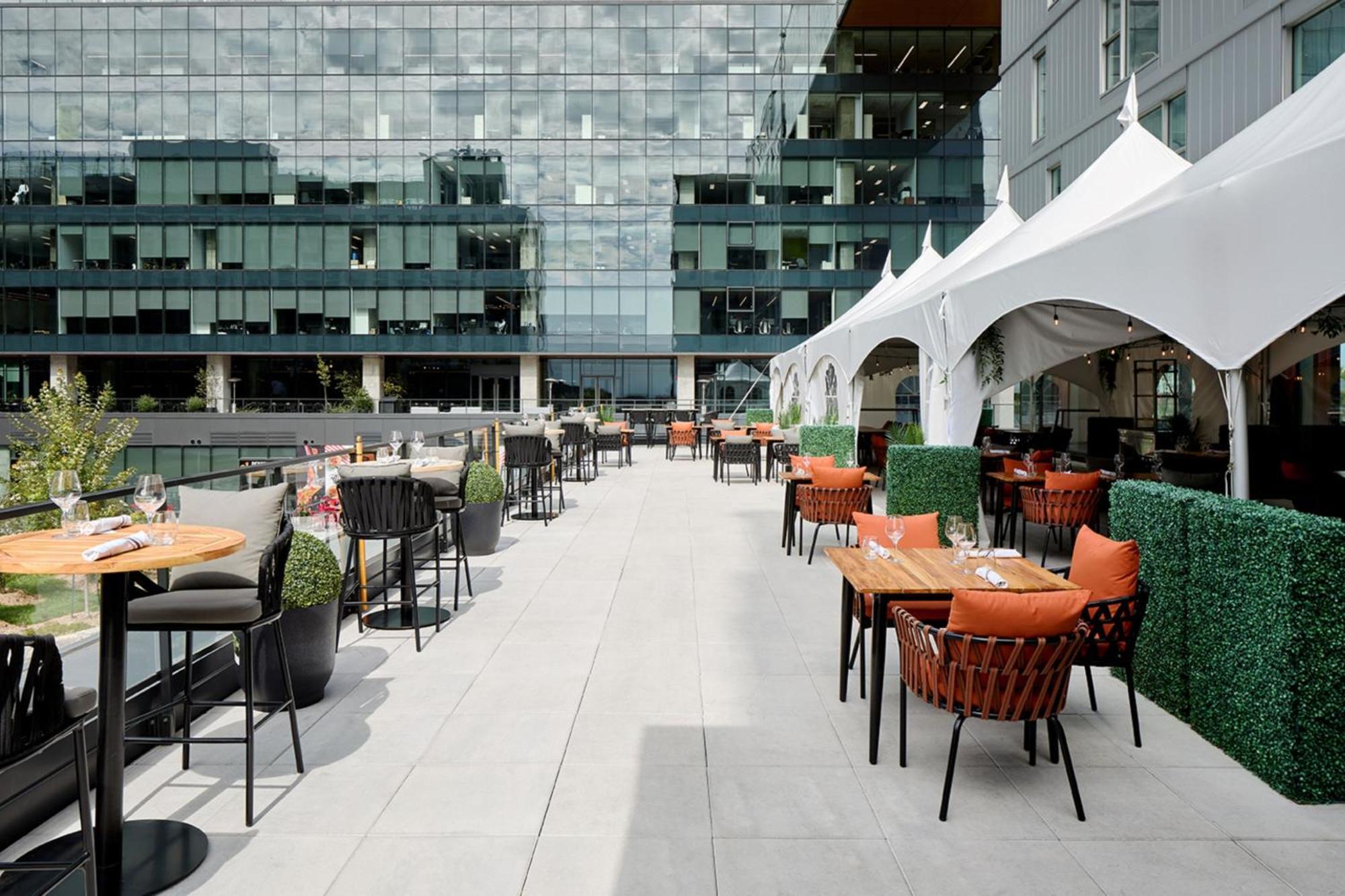 Courtyard By Marriott Montreal Laval Ξενοδοχείο Εξωτερικό φωτογραφία