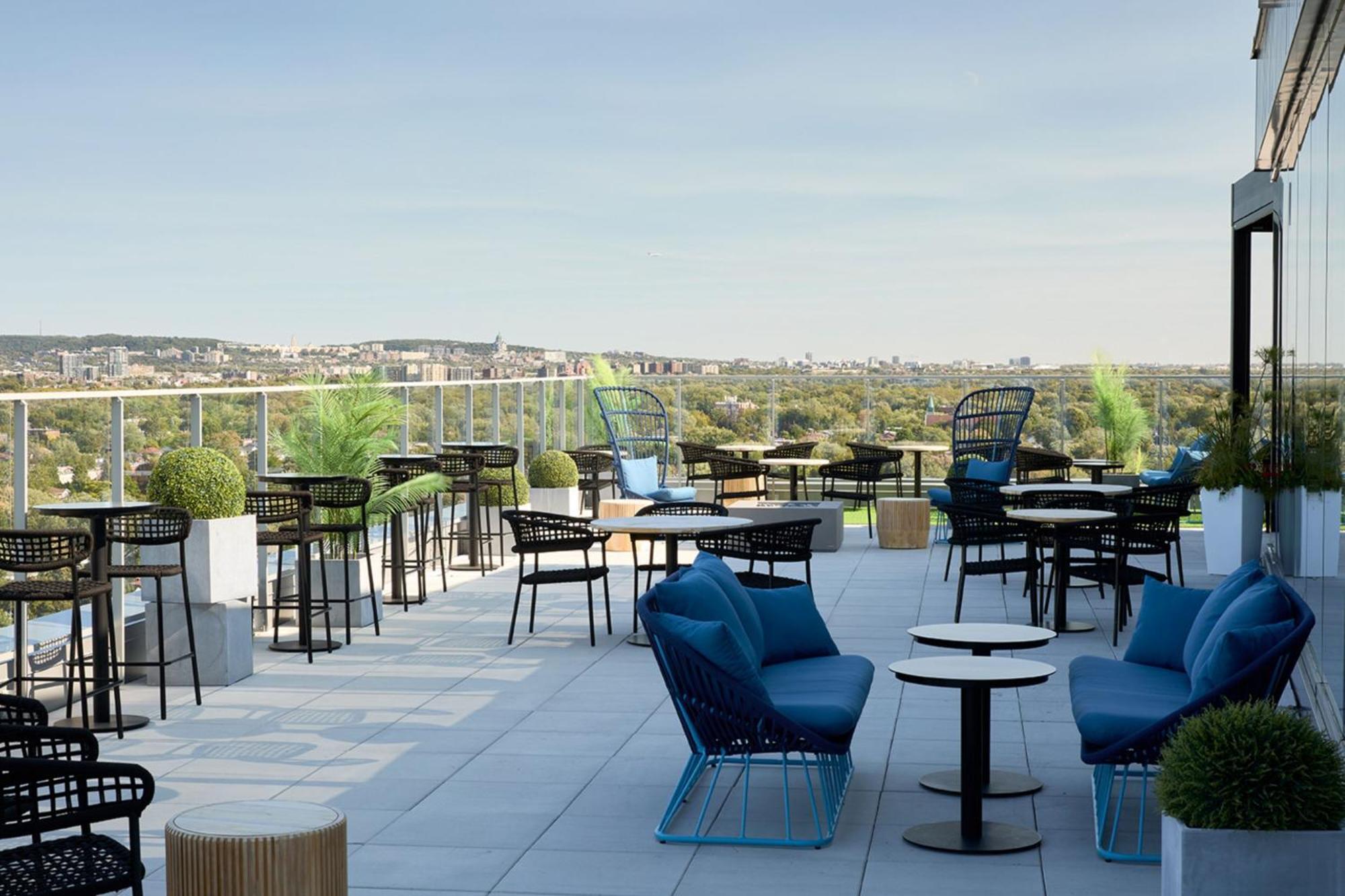 Courtyard By Marriott Montreal Laval Ξενοδοχείο Εξωτερικό φωτογραφία